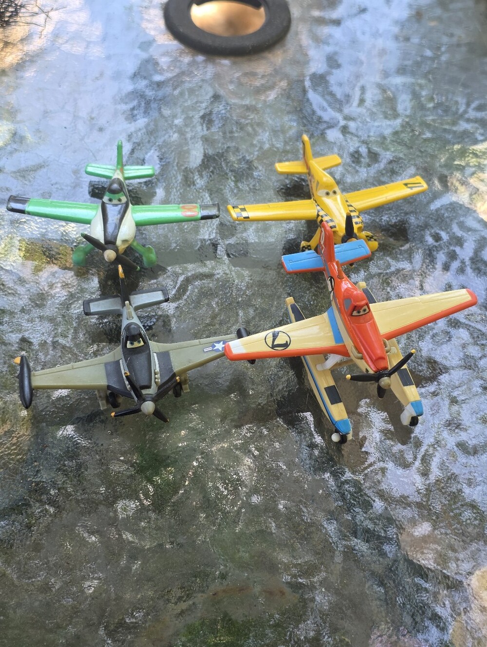 Disney Pixar Planes Diecast Toys Lot of 4 Dusty Jolly Yellowbird Zed